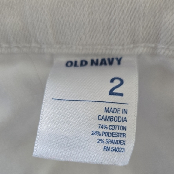 Old Navy Straight Leg White Jeans - Picture 5 of 7